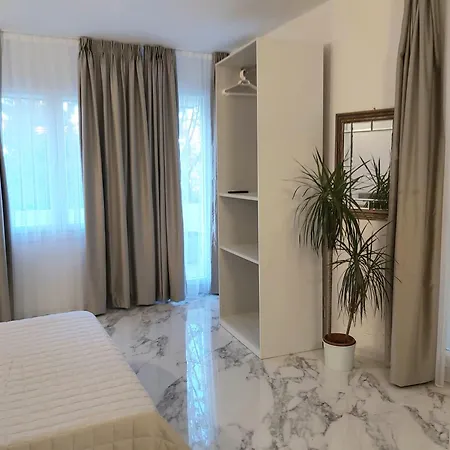 Marini Apart Otel Pordenone