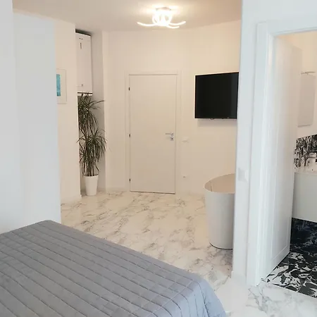 Marini 3*